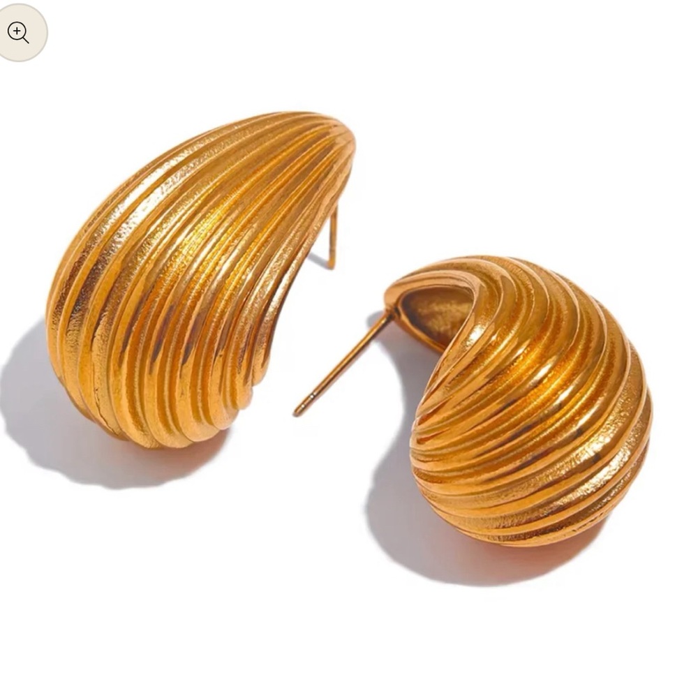 Gold . Nickel free